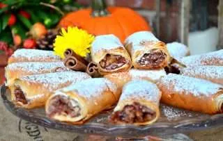 Ябълков щрудел с готови кори